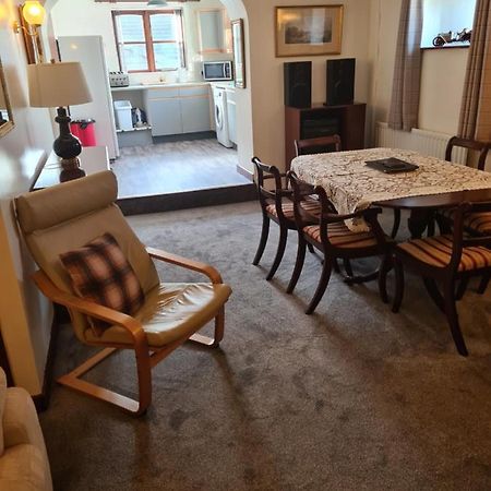 Brown Cow Apartment Dalton in Furness Ngoại thất bức ảnh