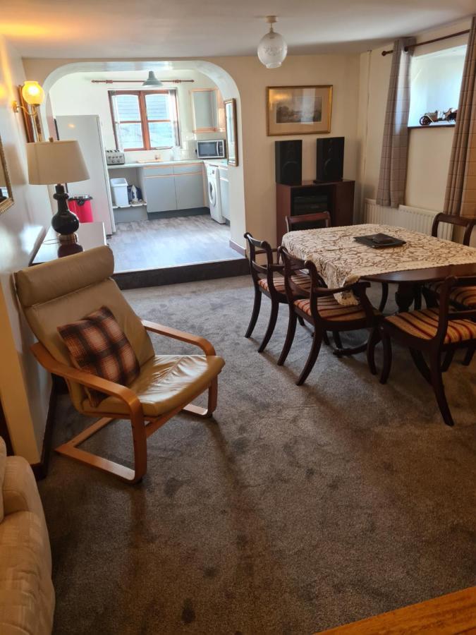 Brown Cow Apartment Dalton in Furness Ngoại thất bức ảnh